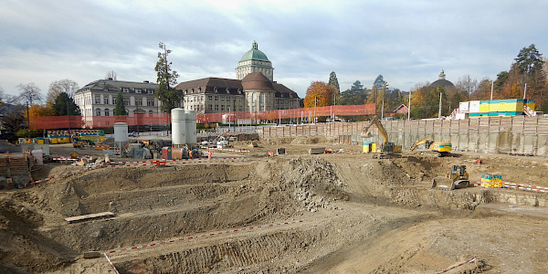 Baugrube FORUM UZH, Herbst 2025